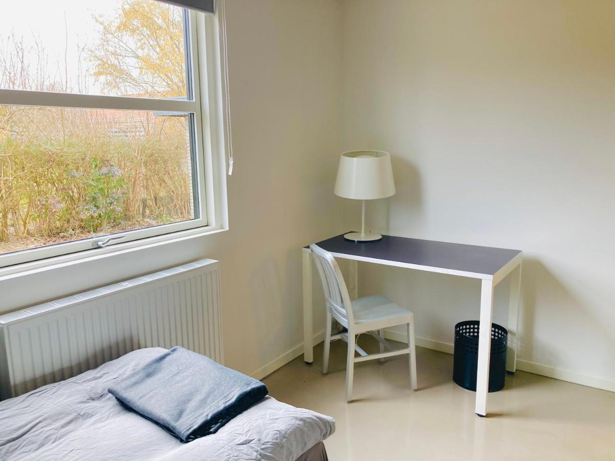 Villa Med Private Vaerelser Delt Badevaerelse/Kokken, Viby Sj. Esterno foto